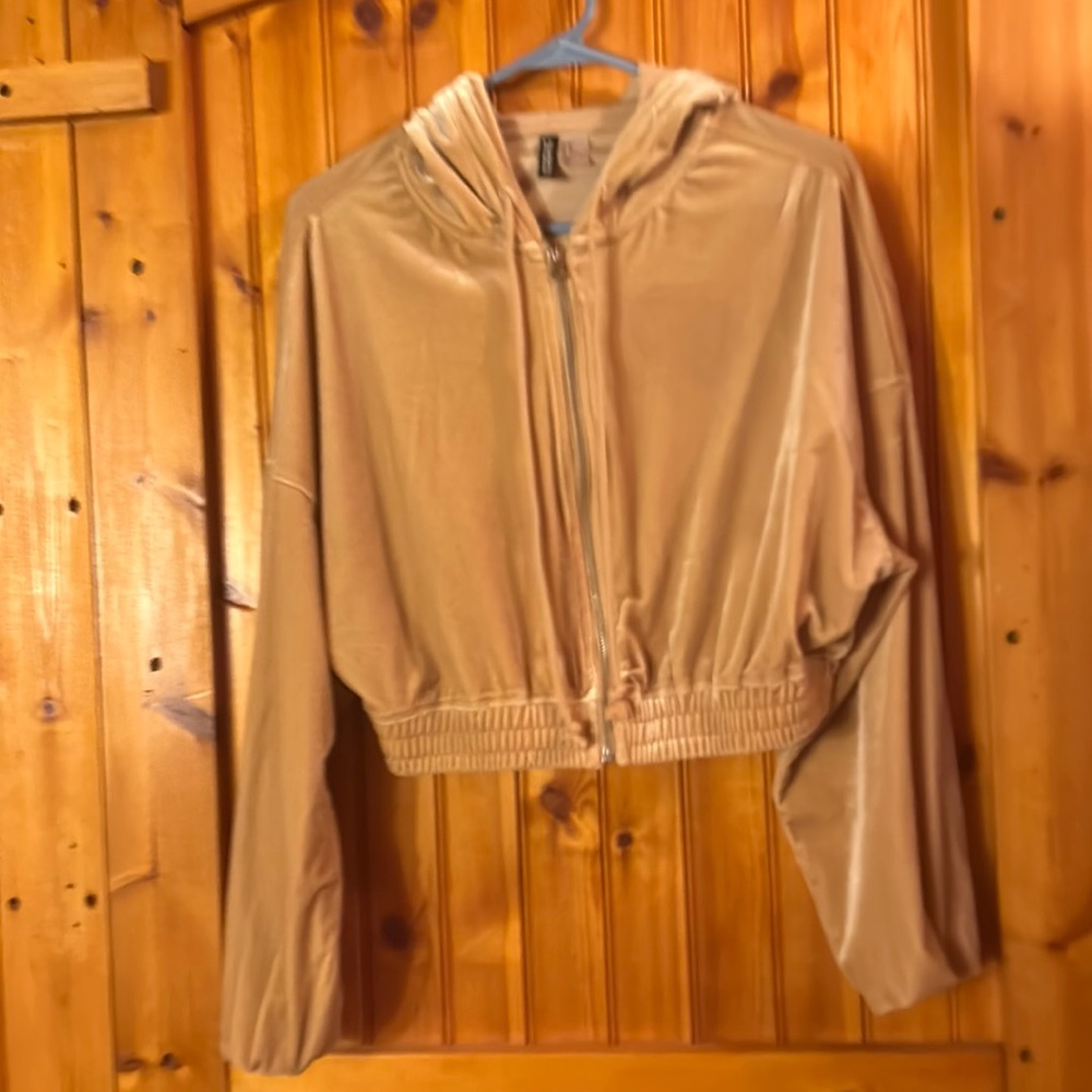 Full zip hooded jacket